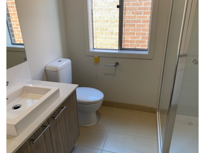 26 Athletic Circuit, Clyde VIC 3978