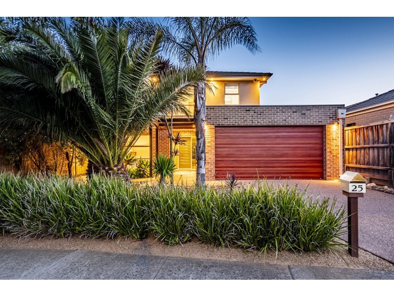 25 Carbine Way, Lyndhurst VIC 3975