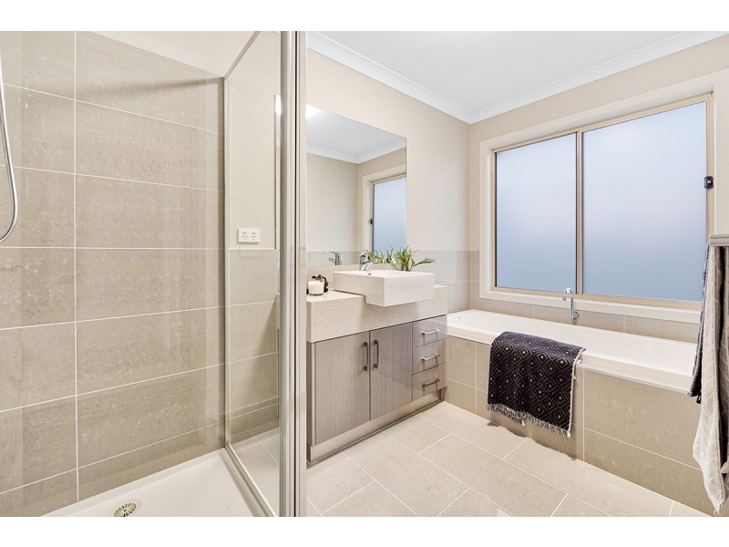 25 Carbine Way, Lyndhurst VIC 3975