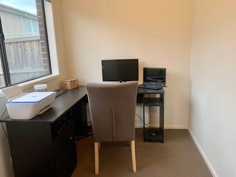 19 Tideswell St, Clyde North VIC 3978