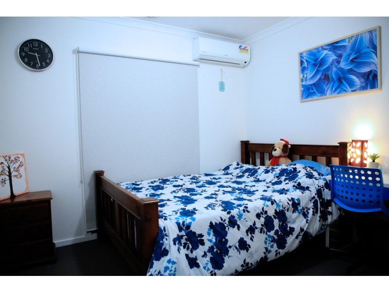 14 San Fratello Street, Clyde North VIC 3978