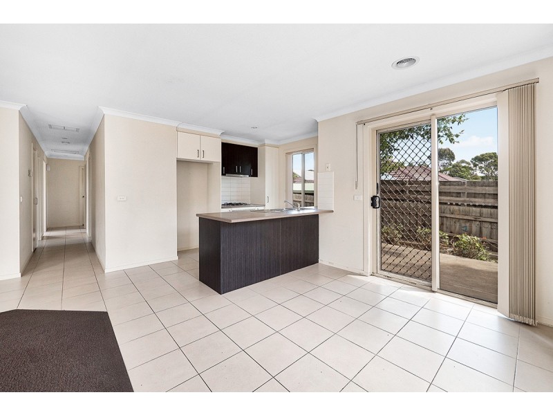 1/7-9 Elizabeth Street, Cranbourne North VIC 3977