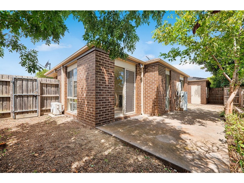 1/7-9 Elizabeth Street, Cranbourne North VIC 3977