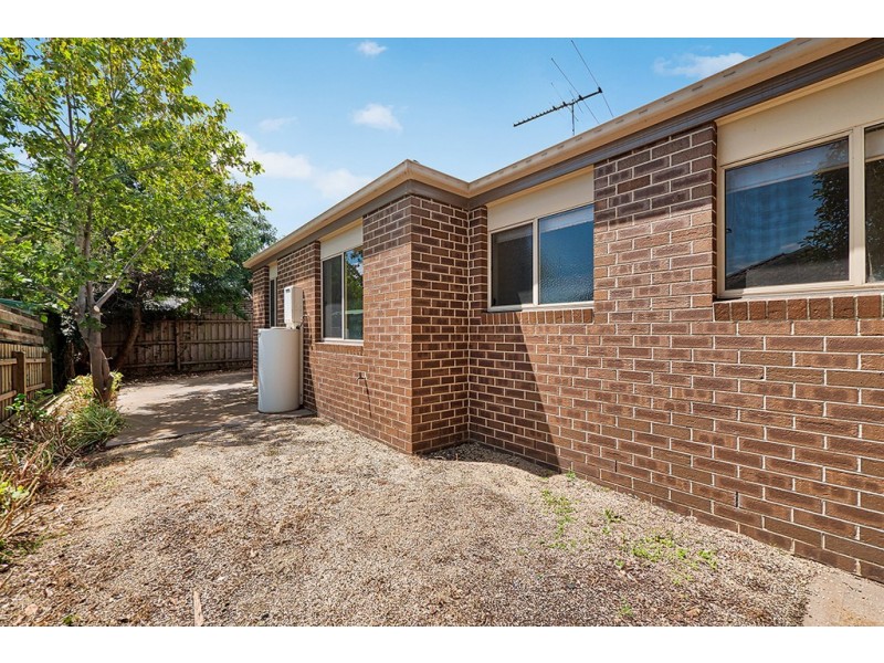 1/7-9 Elizabeth Street, Cranbourne North VIC 3977