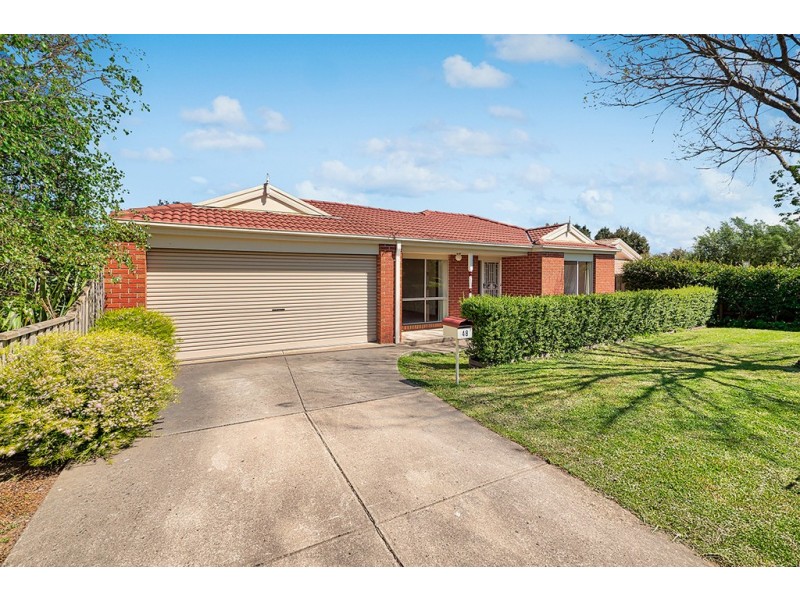 48 Edgbaston Circuit, Berwick VIC 3806