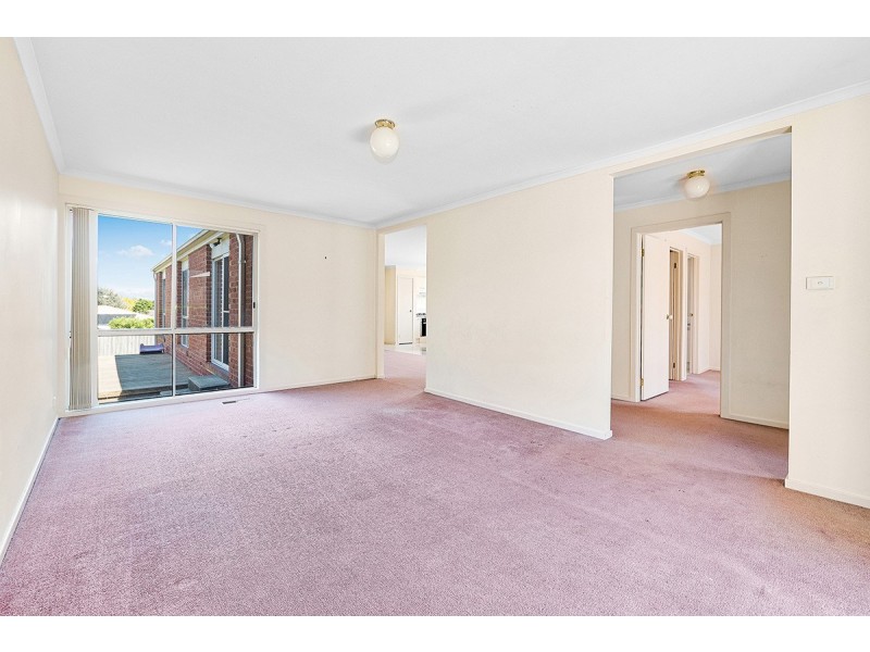 48 Edgbaston Circuit, Berwick VIC 3806