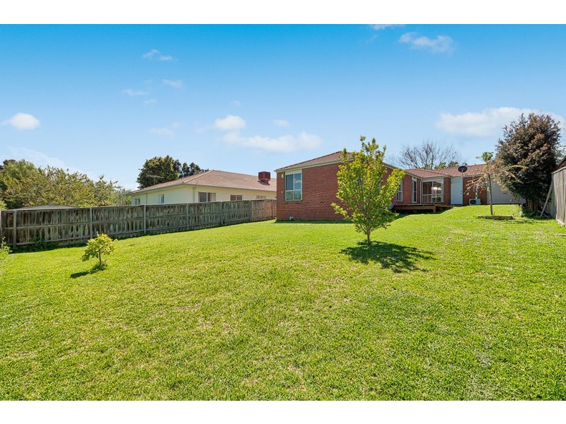48 Edgbaston Circuit, Berwick VIC 3806
