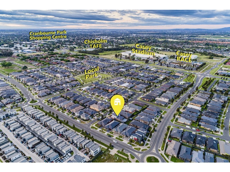 40 Canmore Street, Cranbourne East VIC 3977