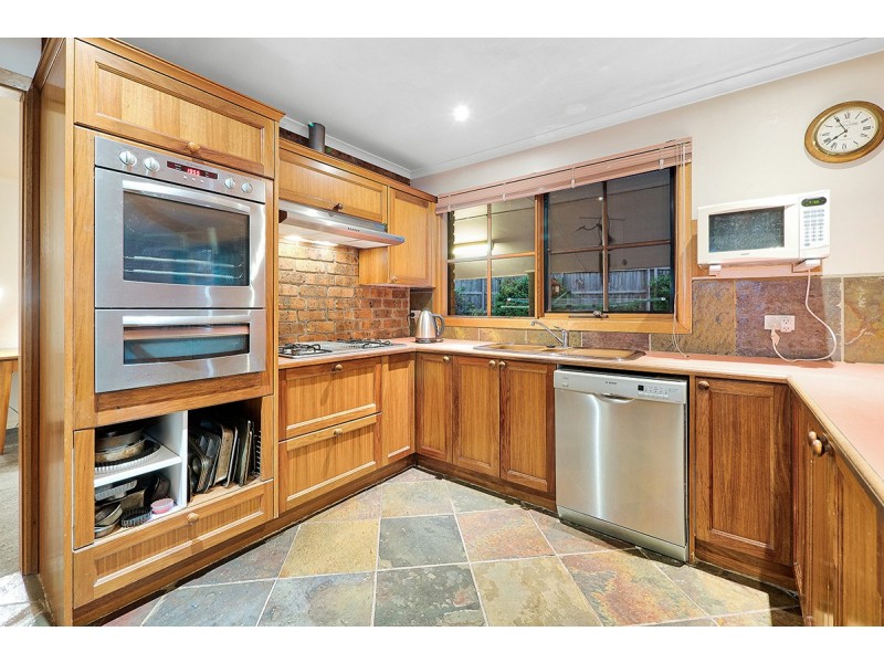 8 Epacris Court, Langwarrin VIC 3910