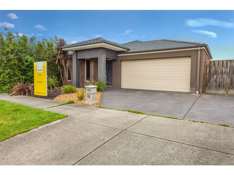 6 Weebill Way, Pakenham VIC 3810