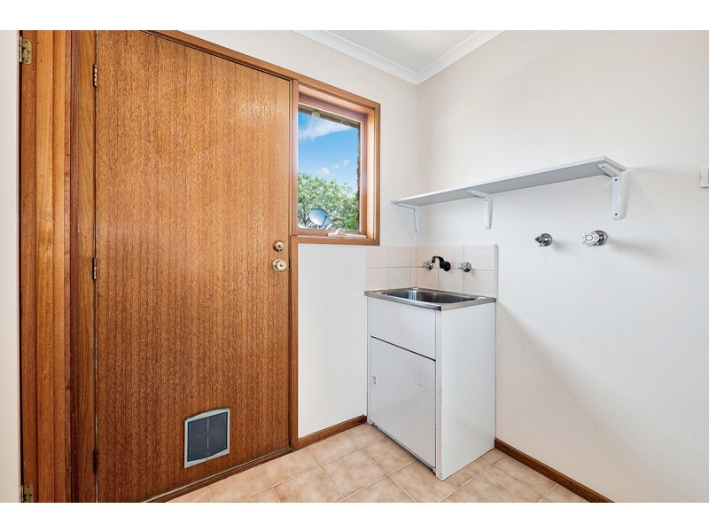 24 Stirling Avenue, Cranbourne North VIC 3977