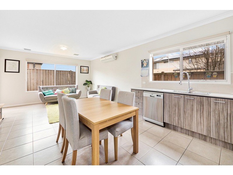 63 Morningside Boulevard, Cranbourne West VIC 3977