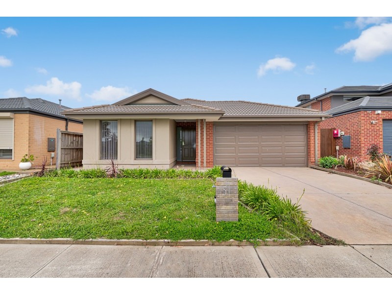 51 Morningside Boulevard, Cranbourne West VIC 3977