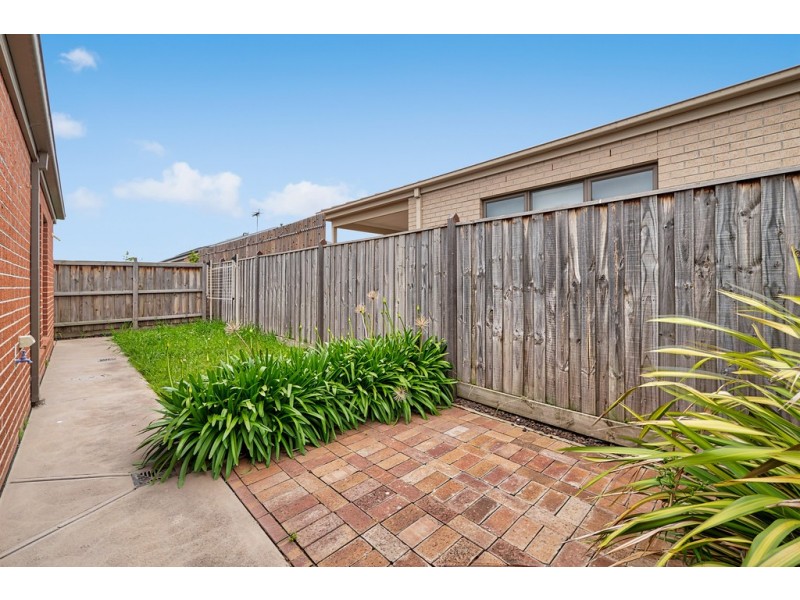51 Morningside Boulevard, Cranbourne West VIC 3977
