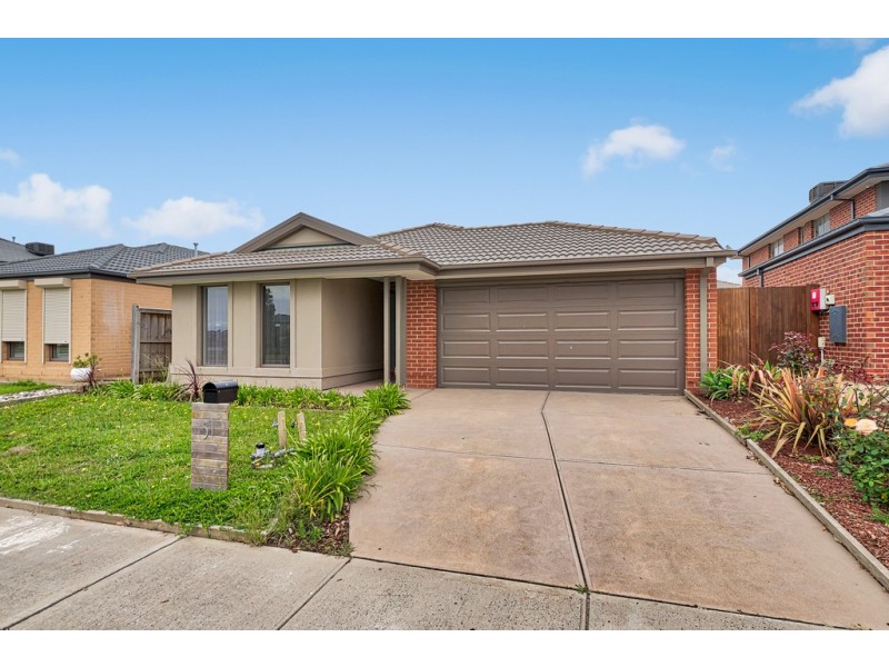 51 Morningside Boulevard, Cranbourne West VIC 3977