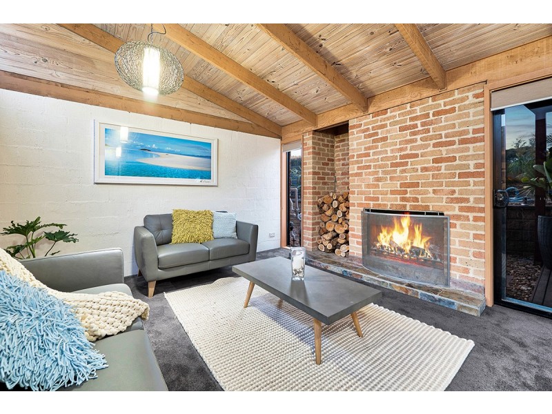 11 Coronet Court, Cranbourne VIC 3977