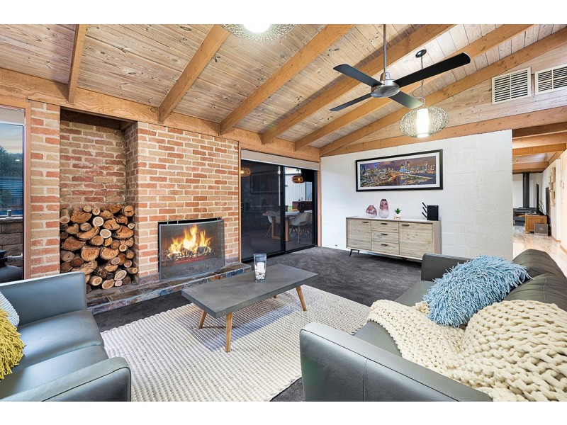 11 Coronet Court, Cranbourne VIC 3977