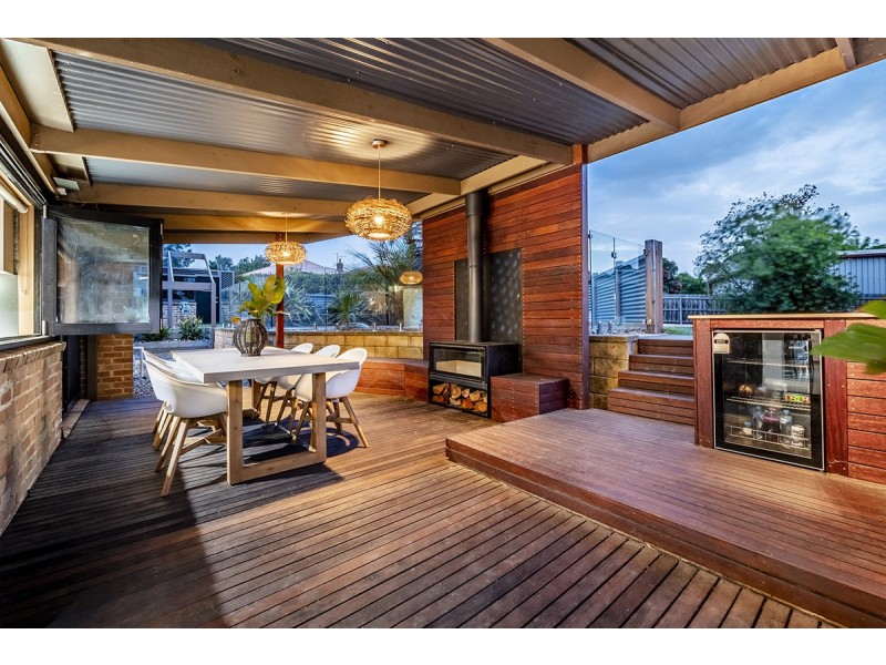 11 Coronet Court, Cranbourne VIC 3977