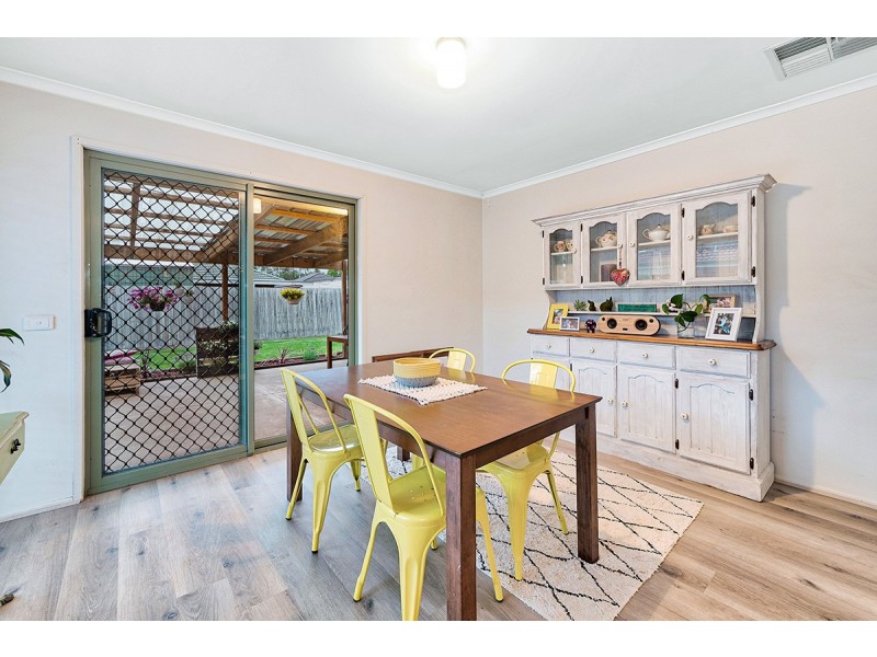 14 Middleham Close, Cranbourne West VIC 3977