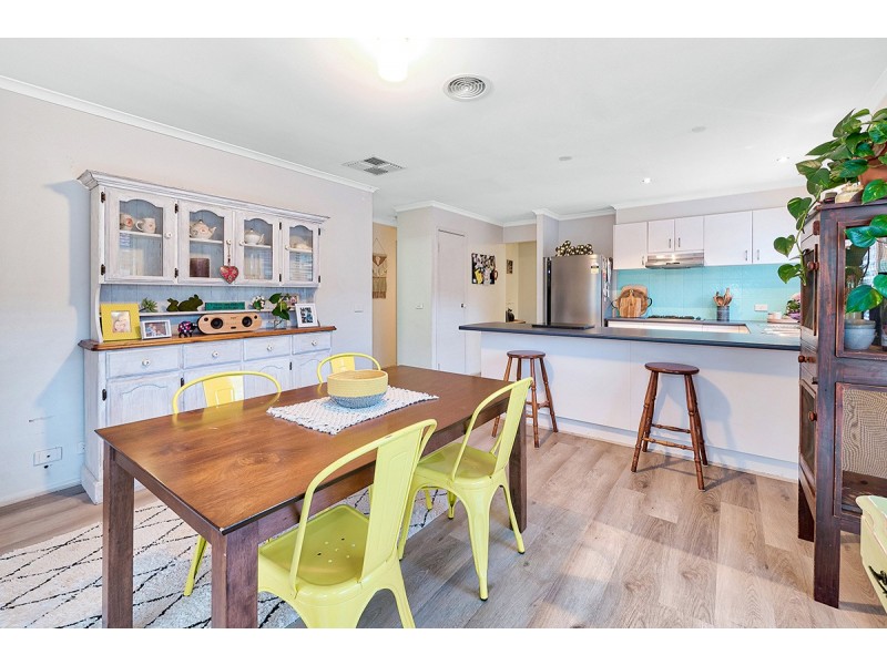 14 Middleham Close, Cranbourne West VIC 3977