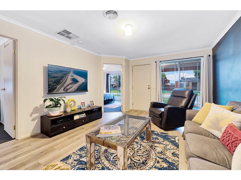 14 Middleham Close, Cranbourne West VIC 3977