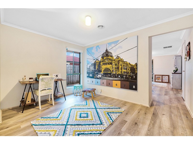 14 Middleham Close, Cranbourne West VIC 3977