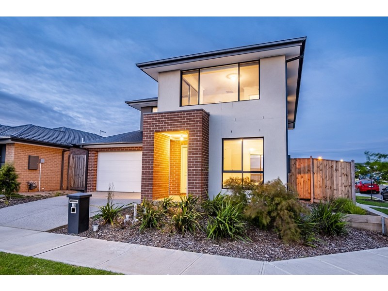 17 Pump House Crescent, Clyde VIC 3978