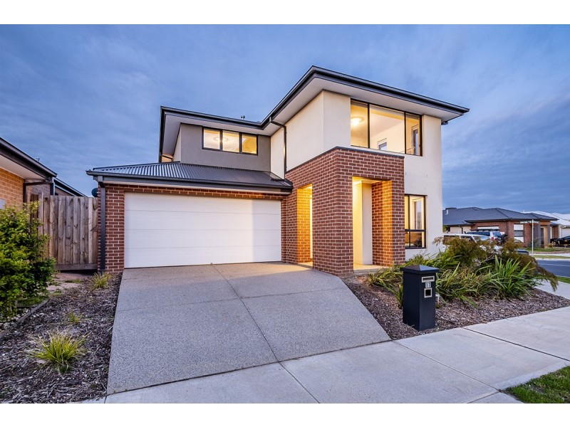 17 Pump House Crescent, Clyde VIC 3978