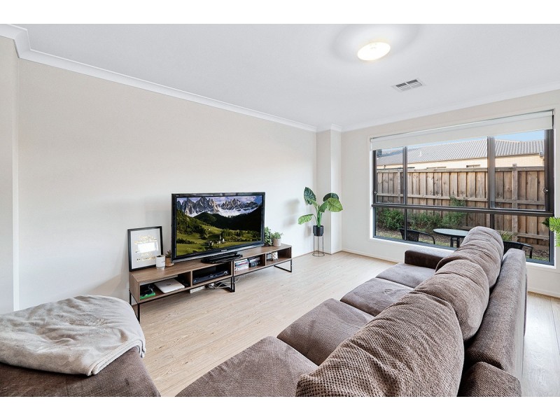 17 Pump House Crescent, Clyde VIC 3978