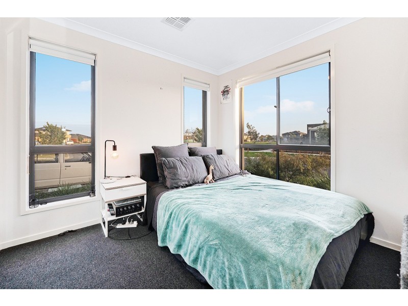 17 Pump House Crescent, Clyde VIC 3978