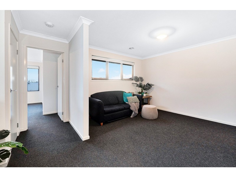 17 Pump House Crescent, Clyde VIC 3978