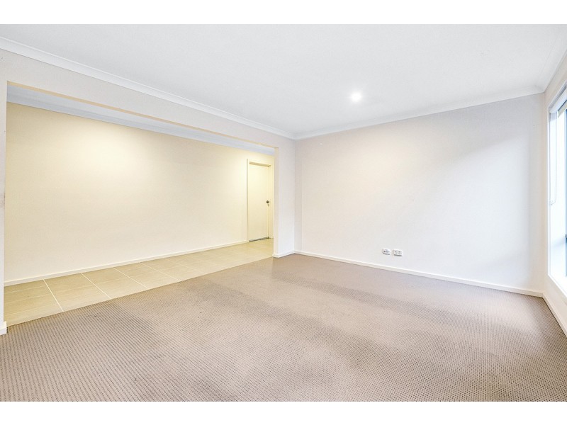 19 Glenelg Street, Clyde North VIC 3978