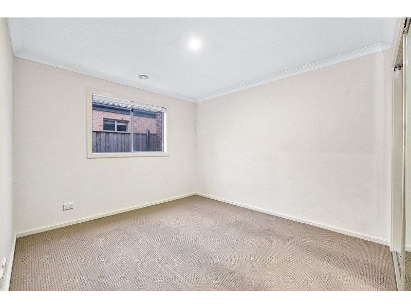 19 Glenelg Street, Clyde North VIC 3978