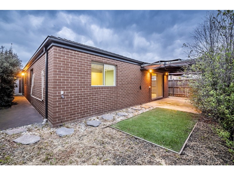 19 Glenelg Street, Clyde North VIC 3978