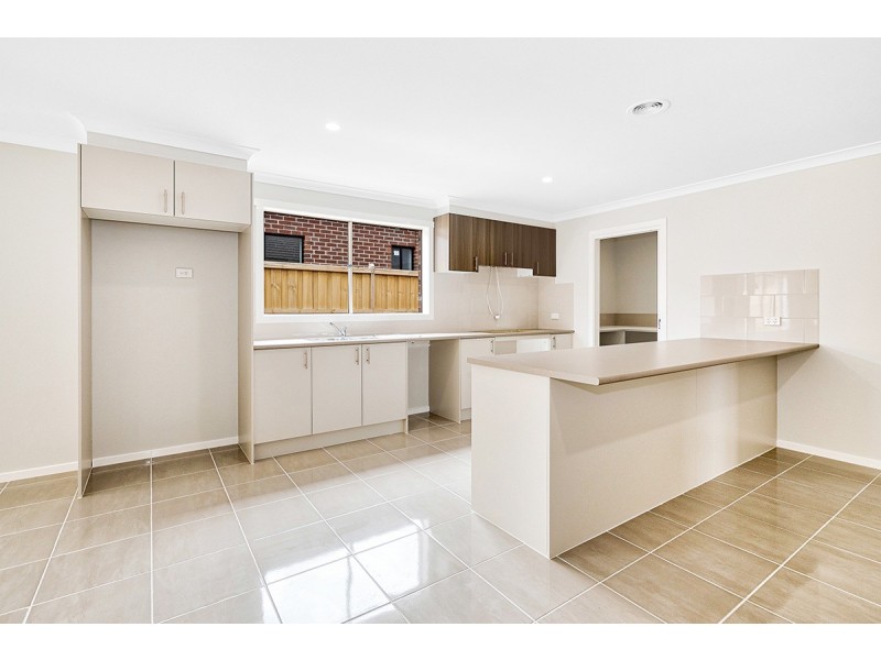 14 Fortitude Circuit, Clyde VIC 3978