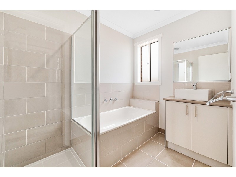 14 Fortitude Circuit, Clyde VIC 3978