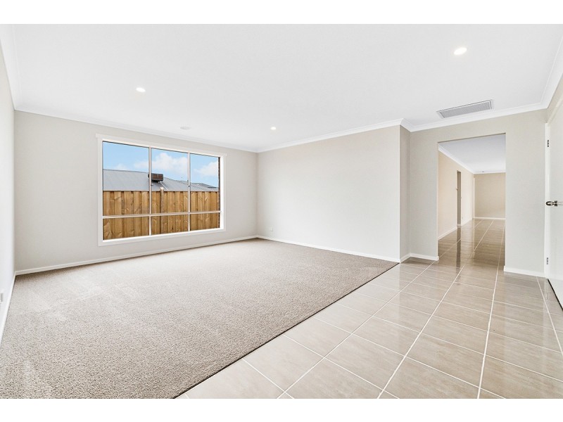 14 Fortitude Circuit, Clyde VIC 3978