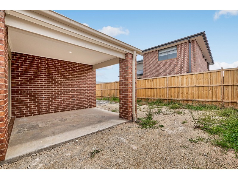 14 Fortitude Circuit, Clyde VIC 3978
