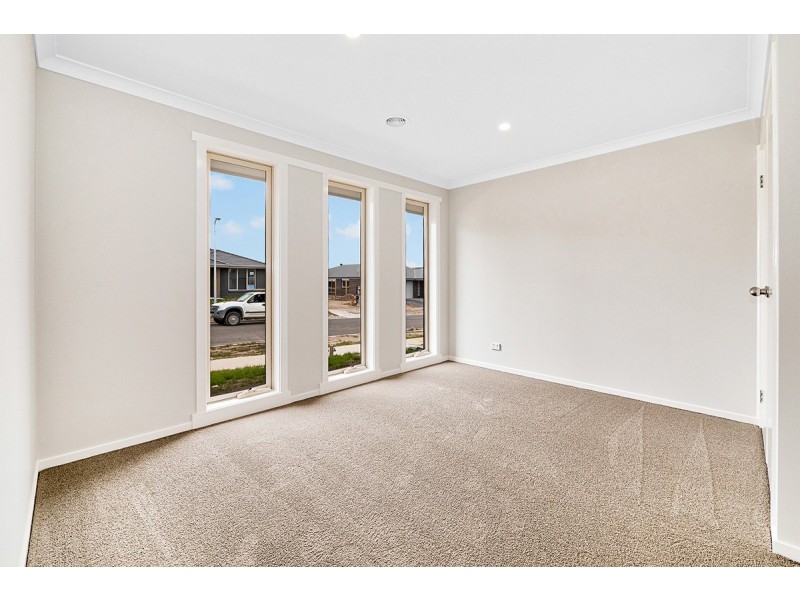 14 Fortitude Circuit, Clyde VIC 3978