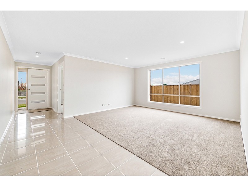 14 Fortitude Circuit, Clyde VIC 3978