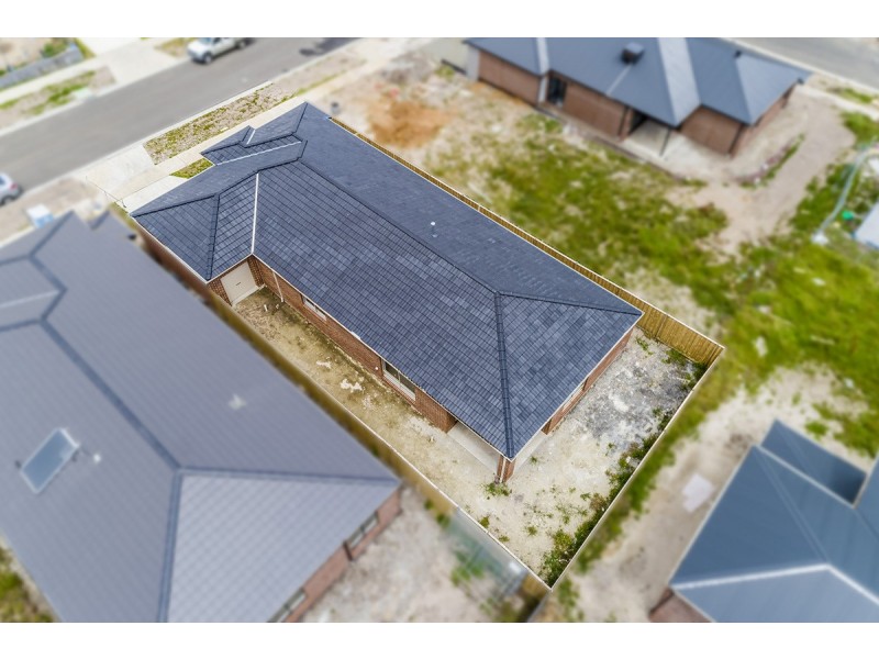 14 Fortitude Circuit, Clyde VIC 3978