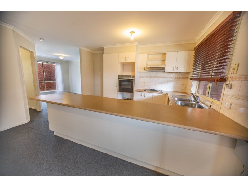 26 Genista Road, Cranbourne West VIC 3977