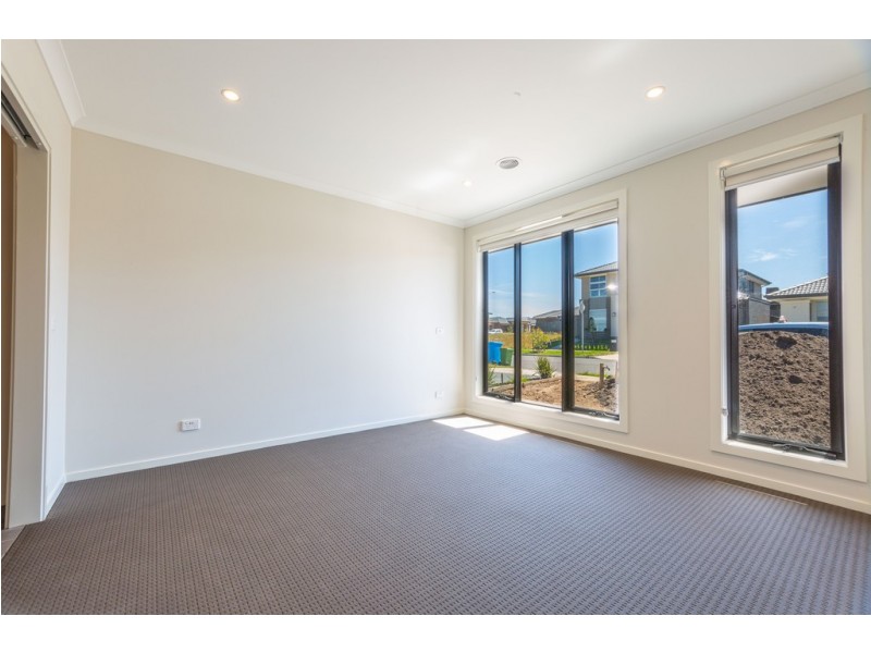 6 Amazon Avenue, Clyde VIC 3978