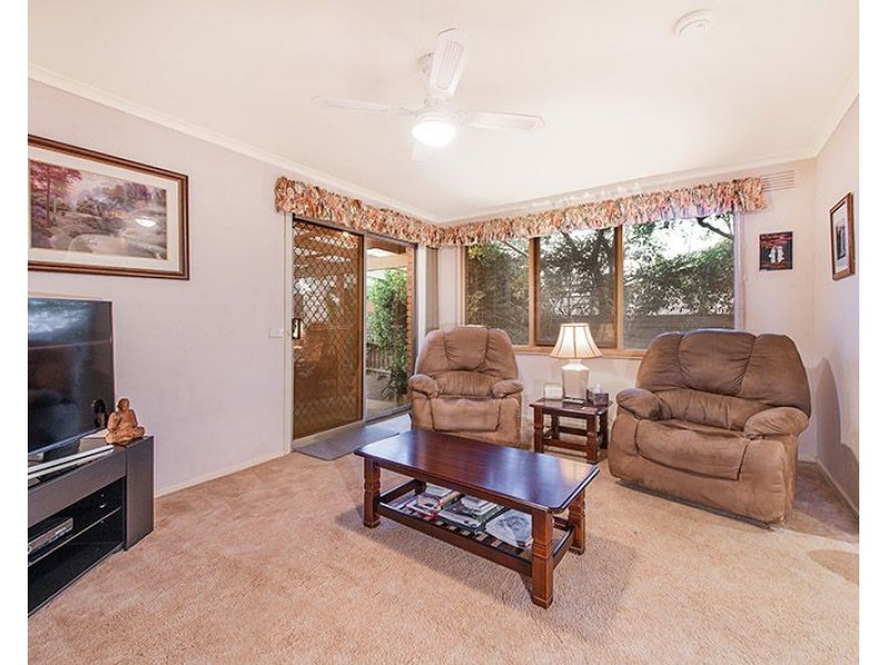 9 Dunbar Avenue, Cranbourne VIC 3977