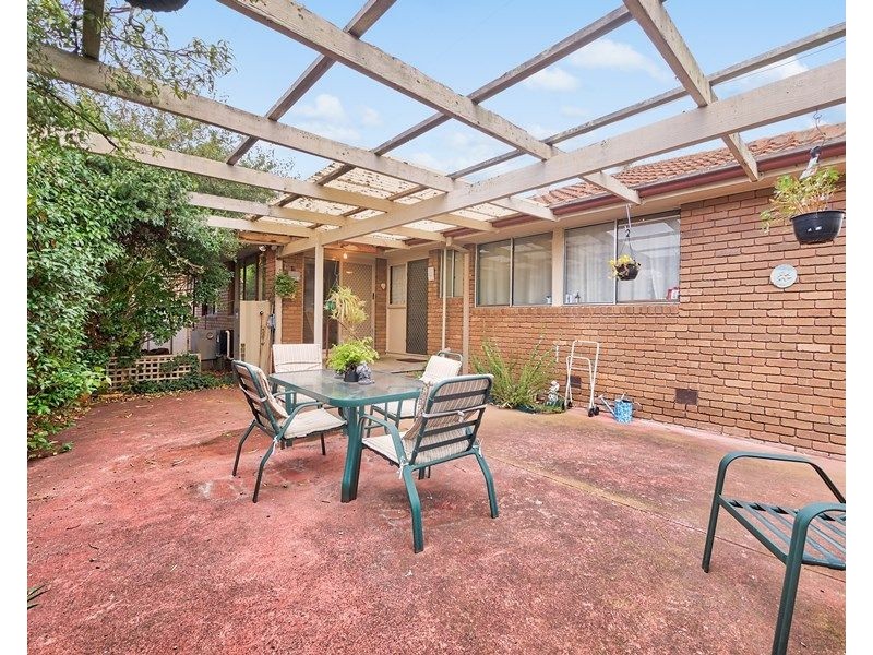 9 Dunbar Avenue, Cranbourne VIC 3977