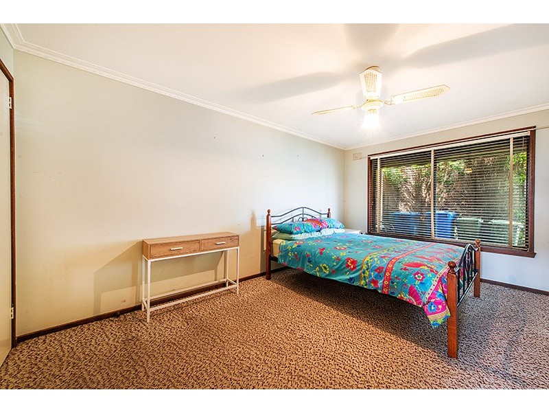 2/14 Codrington Street, Cranbourne VIC 3977