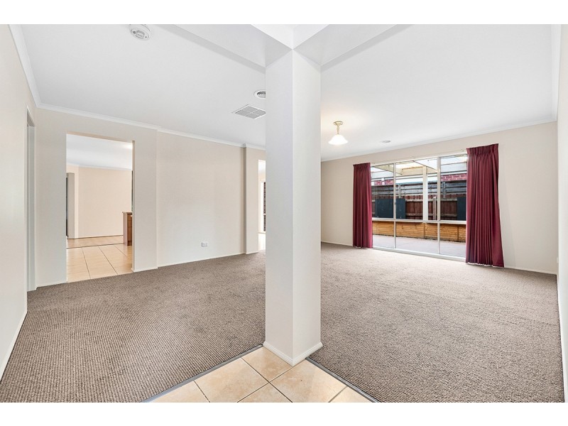 140 The Promenade, Narre Warren South VIC 3805