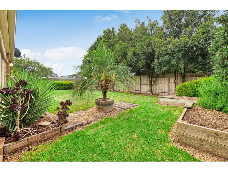 140 The Promenade, Narre Warren South VIC 3805