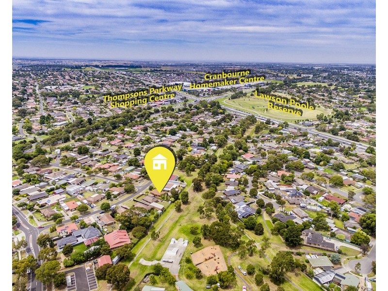 27 Blaxland Avenue, Cranbourne North VIC 3977