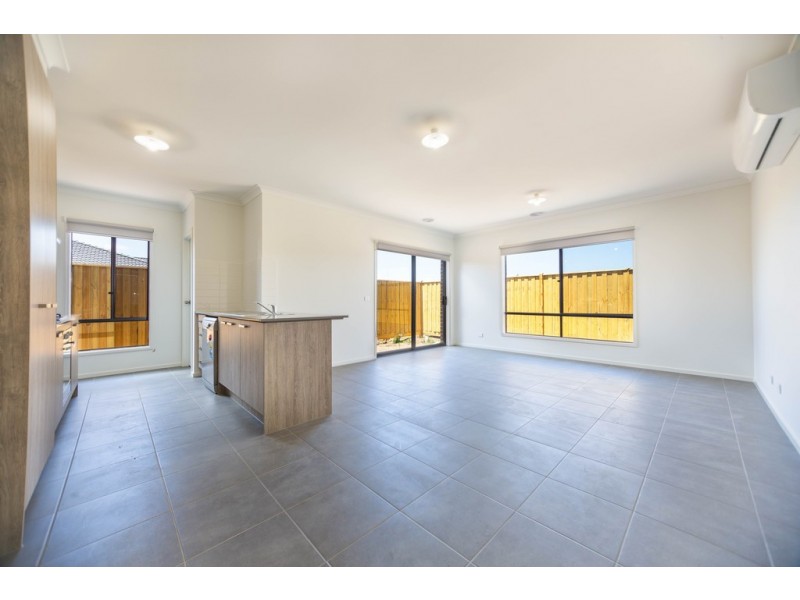 13 Lygon Avenue, Clyde VIC 3978